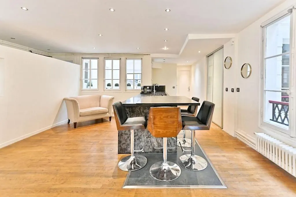 Grand Appartement Central Paris 150M2 - II