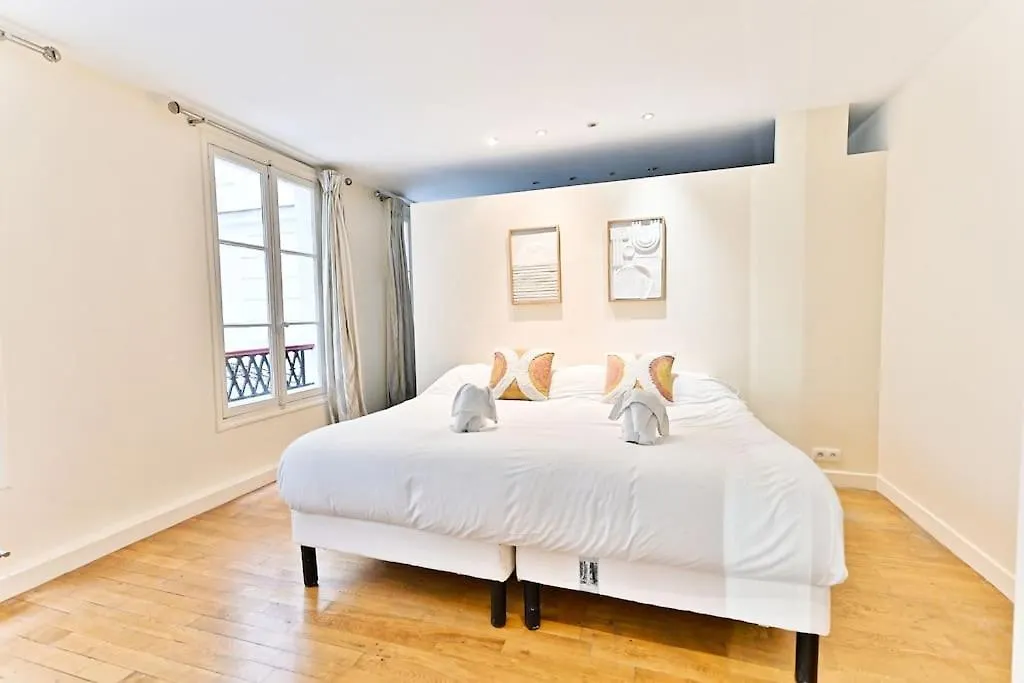 Grand Appartement Central Paris 150M2 - II 0*,  France