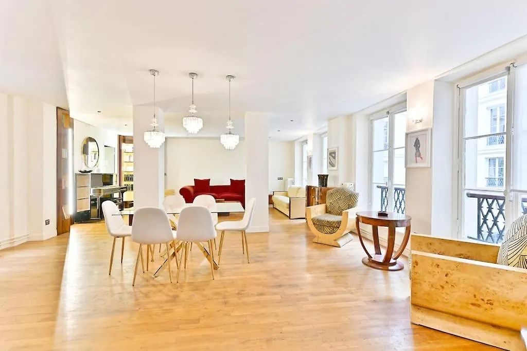Grand Appartement Central Paris 150M2 - II Apartment