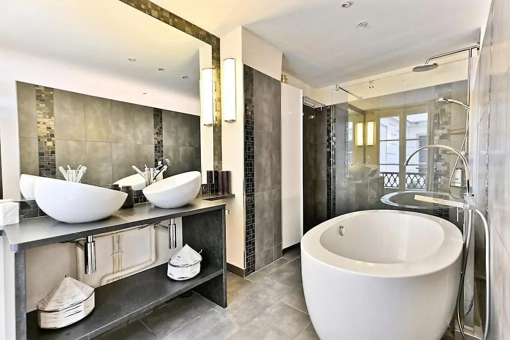 Grand Appartement Central Paris 150M2 - II Apartment