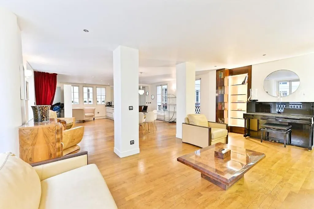 Grand Appartement Central Paris 150M2 - II