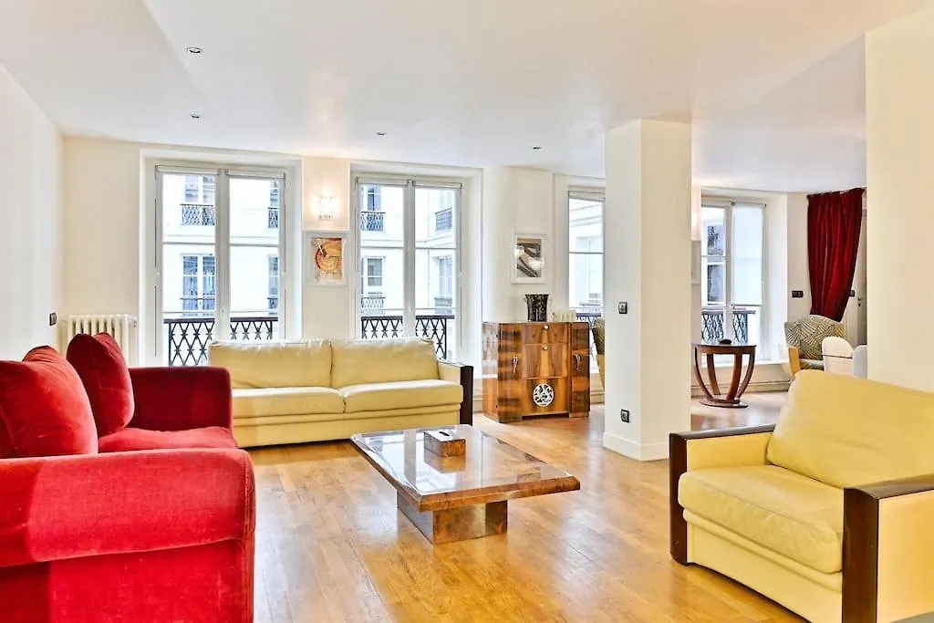 Grand Appartement Central Paris 150M2 - II 0*,